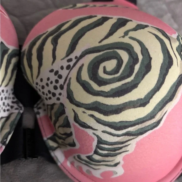 SPANX Limited Edition Pink and Black Artistic Bra-llelujah! Full Coverage Bra - Picture 4 of 8